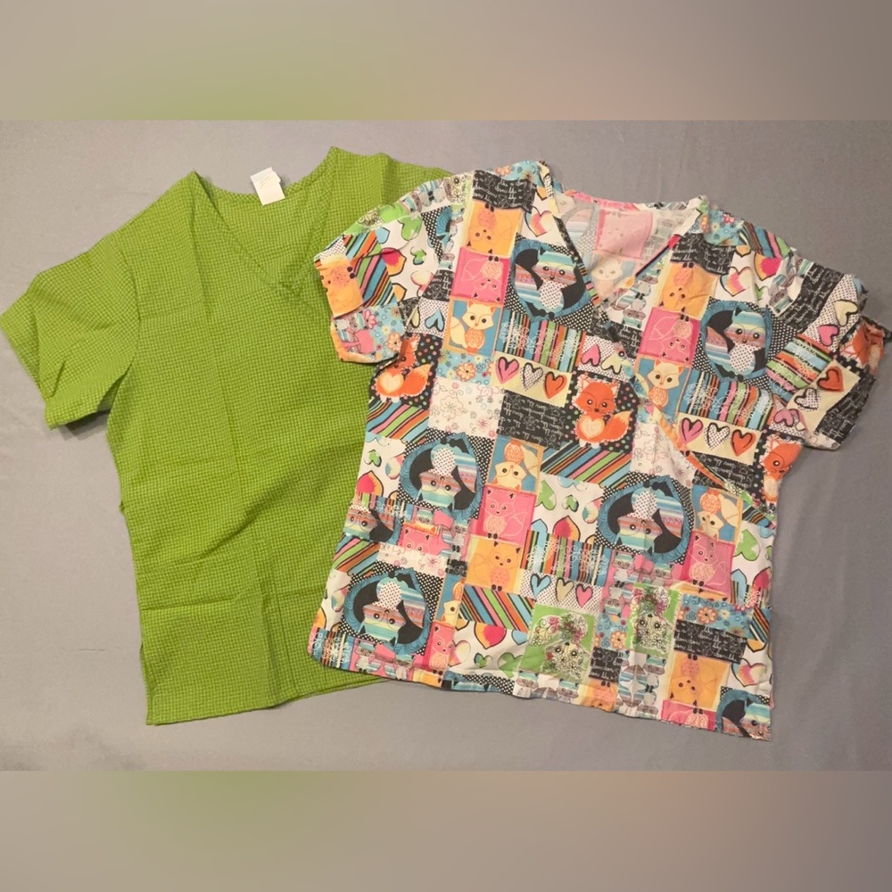 Women’s Scrub Tops – Lot of 2 – Size Large
